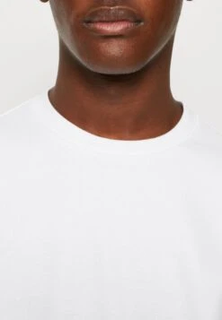 YOURTURN Unisex 2 Pack - Sweater - Black/White -Yourturn 0076b02e99c54dc0990572f64eb50cac