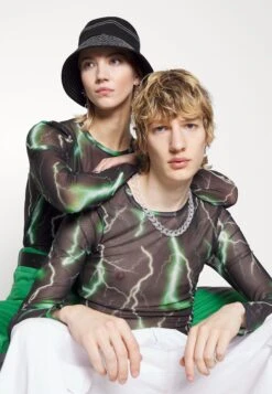 YOURTURN Unisex - Longsleeve -Black 11 YOURTURN Unisex - Longsleeve -Black -Yourturn 11e4b75ba17e4d299ac77c4582f0454d