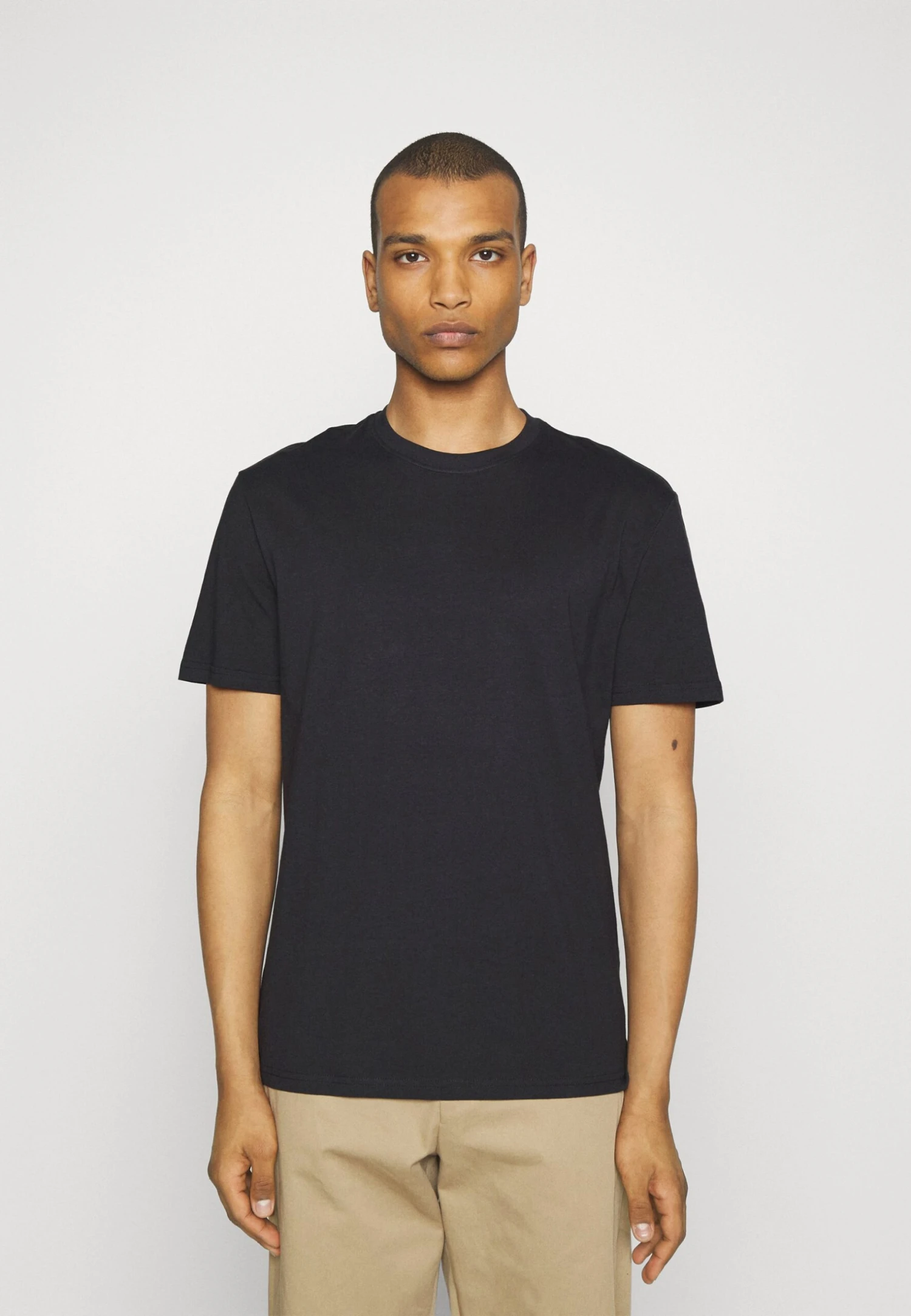 YOURTURN Unisex 5 Pack - T-Shirt Basic - Light Blue/Blue/Stone 6 YOURTURN Unisex 5 Pack - T-Shirt Basic - Light Blue/Blue/Stone - Afbeelding 4