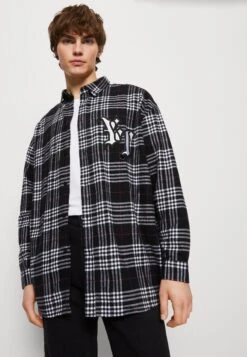 YOURTURN Unisex - Overhemdblouse - White/Black 11 YOURTURN Unisex - Overhemdblouse - White/Black -Yourturn 18e30a9a4fba4a42af17453c1dc89feb