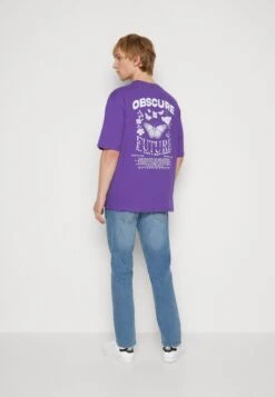 YOURTURN Nostalgia Future Tee Unisex - T-Shirt Print - Purple -Yourturn 2d839d25c2b84fd3af3e4aec65254a06