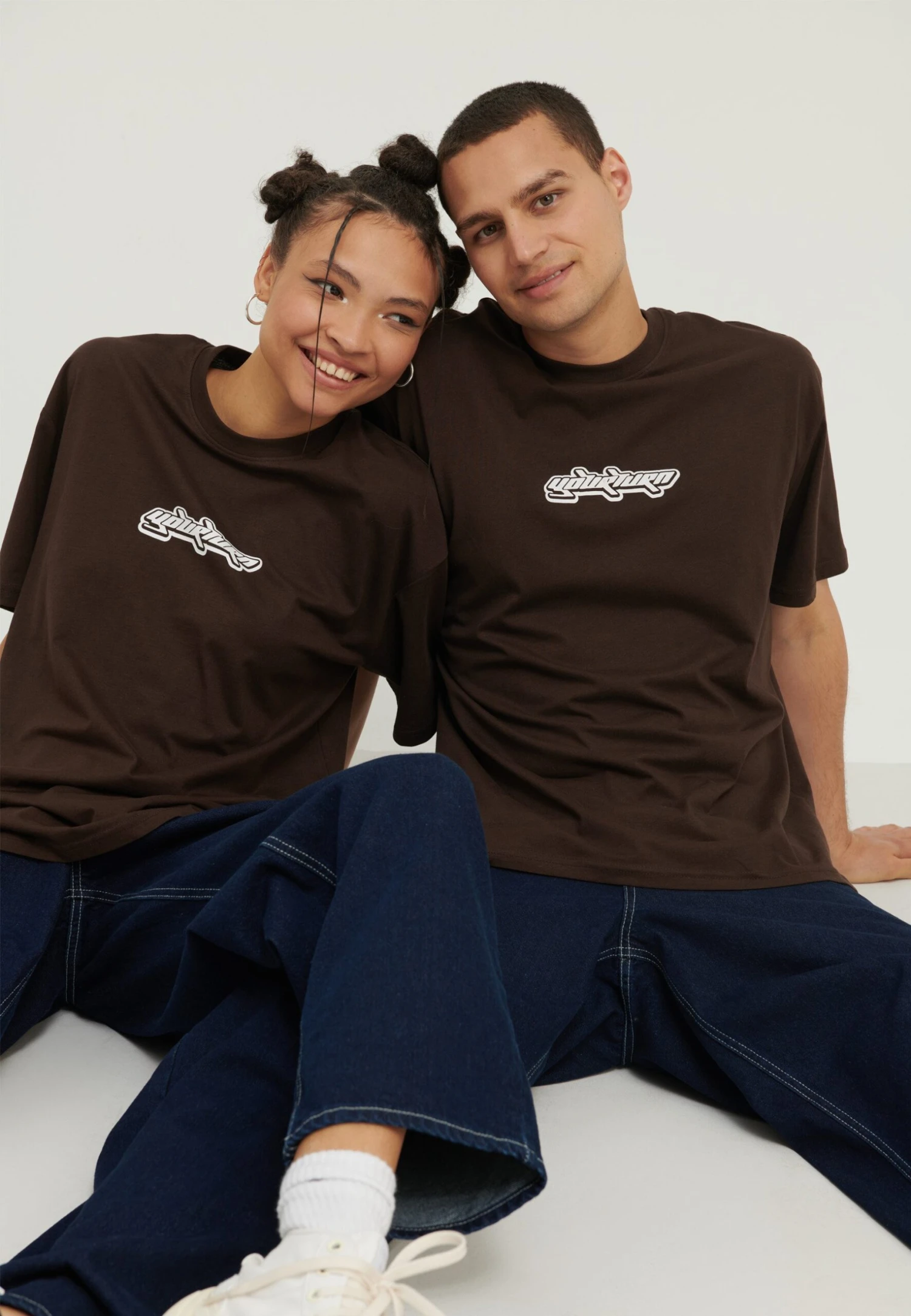 YOURTURN Unisex - T-Shirt Print - Brown 3 YOURTURN Unisex - T-Shirt Print - Brown