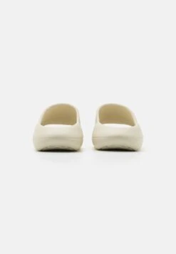 YOURTURN Badslippers - Off-White -Yourturn 2ecc99241feb4ab890b0e6c2a9ce2e02