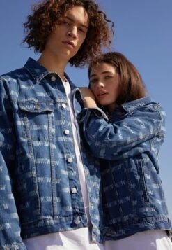 YOURTURN Wincent Weiss Unisex - Spijkerjas - Blue Denim 12 YOURTURN Wincent Weiss Unisex - Spijkerjas - Blue Denim -Yourturn 2faddb5b7cd94ab289accdf12a466db0