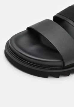 YOURTURN Unisex - Sandalen - Black 13 YOURTURN Unisex - Sandalen - Black -Yourturn 3072e5cab4ef4153b3cfbe3a9d4f4078