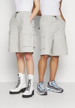 YOURTURN Unisex - Shorts - Light Grey