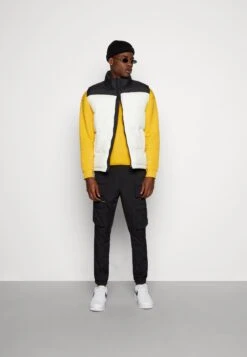 Yourturn -Yourturn 4384b81f00ed4219b47c6fbf48c49815