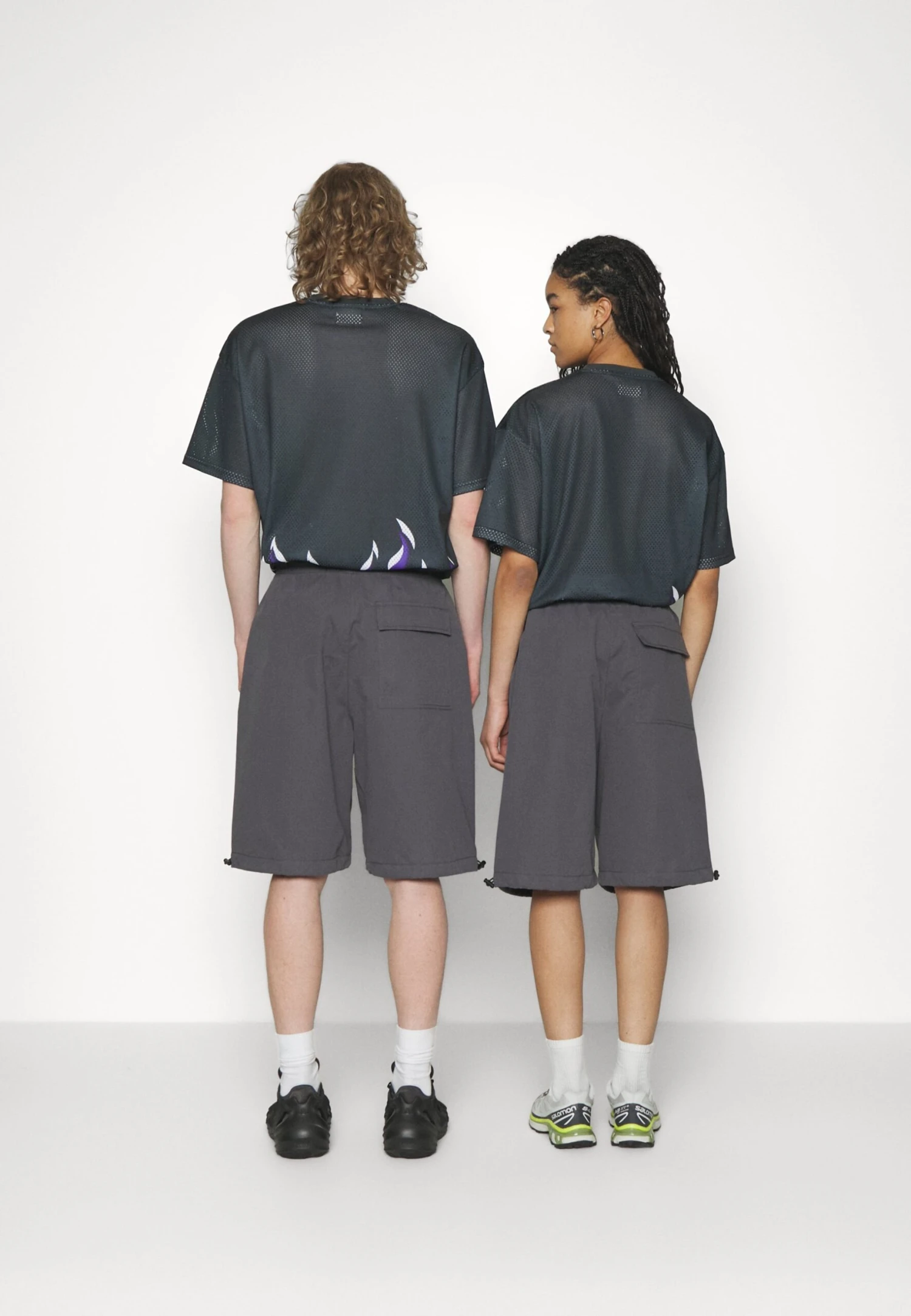 YOURTURN Genderless Parachute - Shorts - Dark Grey 5 YOURTURN Genderless Parachute - Shorts - Dark Grey - Afbeelding 3