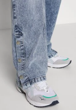 YOURTURN Unisex - Relaxed Fit Jeans - Light Blue Denim -Yourturn 5e842aebdd374d8ebb4e908fa69c230d