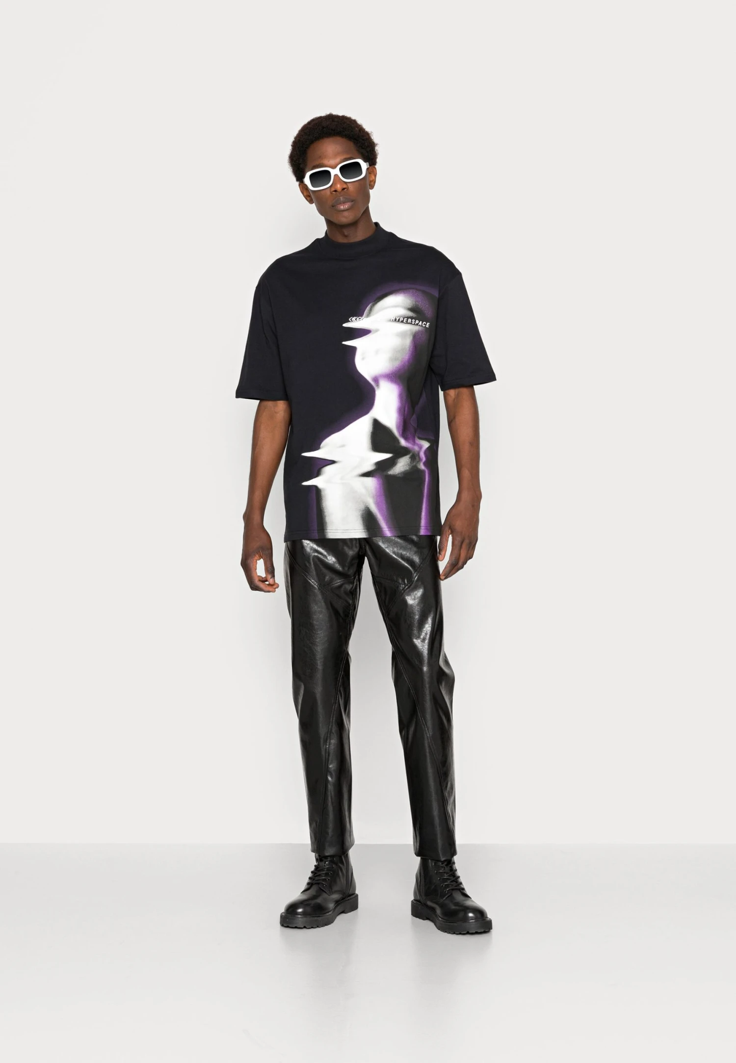 YOURTURN Unisex - T-Shirt Print -Black 4 YOURTURN Unisex - T-Shirt Print -Black - Afbeelding 2