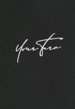 YOURTURN Unisex - Longsleeve - Black 7 YOURTURN Unisex - Longsleeve - Black -Yourturn 671ab0868aed428d9fb0366533cb1ce4