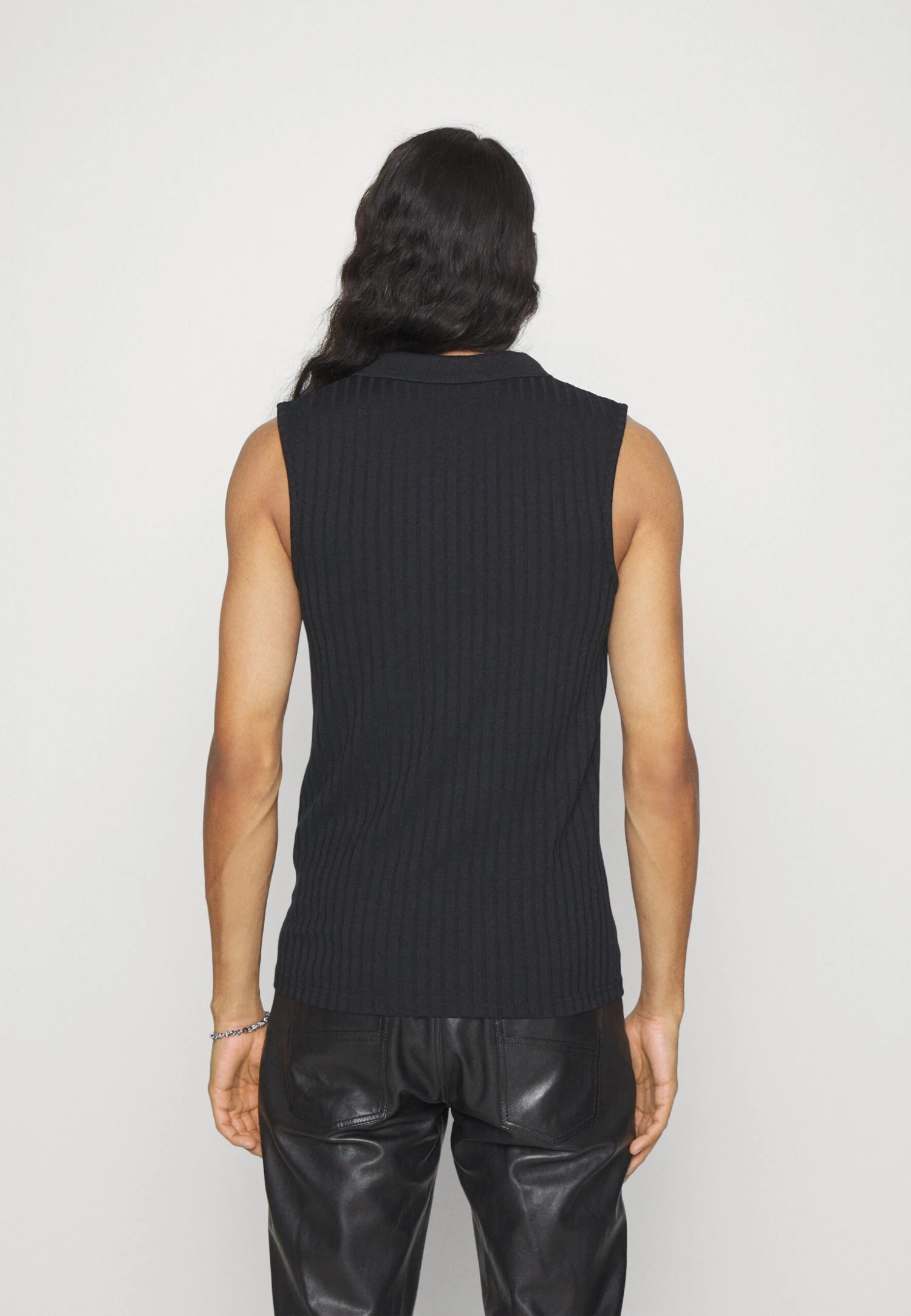 YOURTURN Unisex - Top - Black 5 YOURTURN Unisex - Top - Black - Afbeelding 3