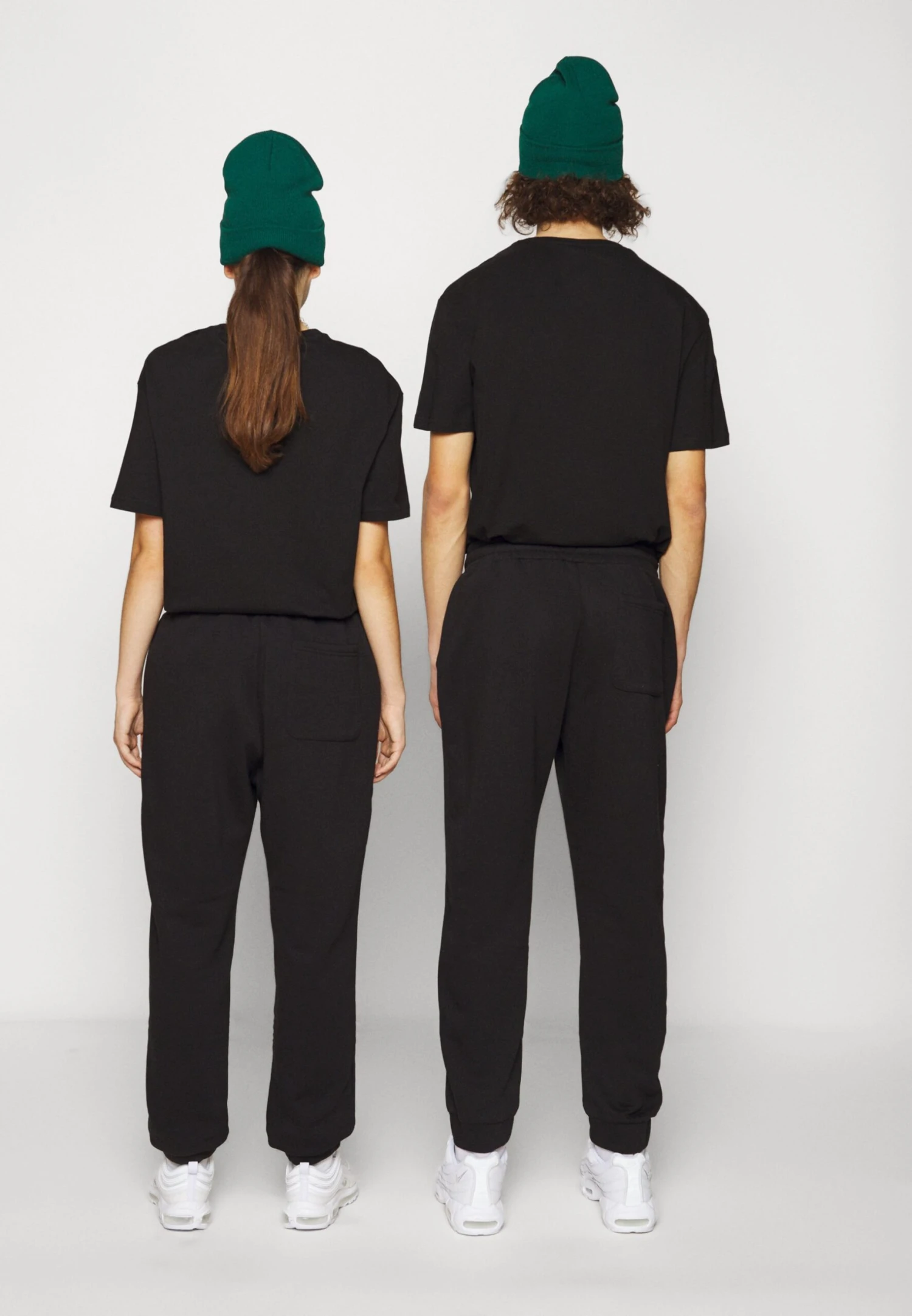 YOURTURN Wincent Weiss Basic - Trainingsbroek - Black 7 YOURTURN Wincent Weiss Basic - Trainingsbroek - Black - Afbeelding 5