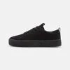 YOURTURN Unisex - Sneakers Laag - Black -Yourturn 8119a81ad47943d7bc004c5f0baab7a3
