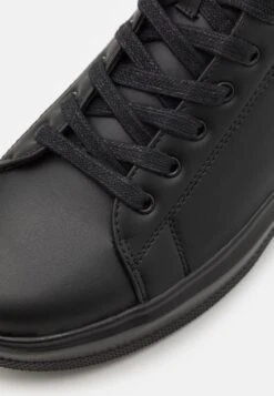 YOURTURN Unisex - Sneakers Hoog - Black -Yourturn 8176eee3a16e4a6a89e76ccf2220b4f3
