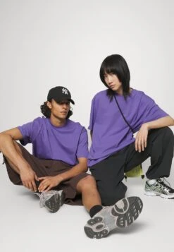 YOURTURN Unisex - T-Shirt Print - Purple -Yourturn 817ade8a49b442e7b9a54a36875651c0