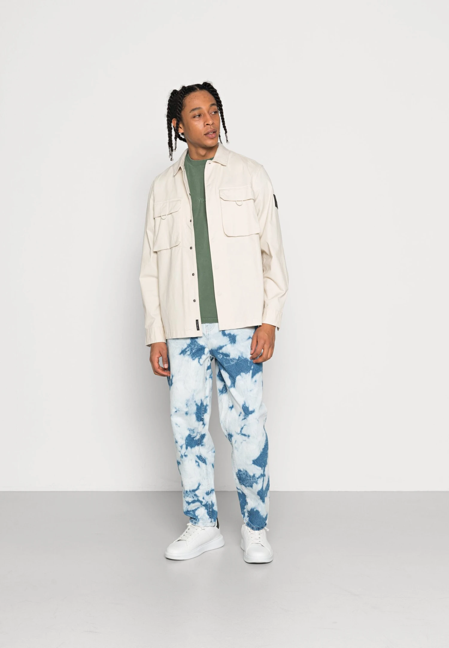 YOURTURN Unisex Moonwash Unisex - Relaxed Fit Jeans - Light Blue Denim 4 YOURTURN Unisex Moonwash Unisex - Relaxed Fit Jeans - Light Blue Denim - Afbeelding 2