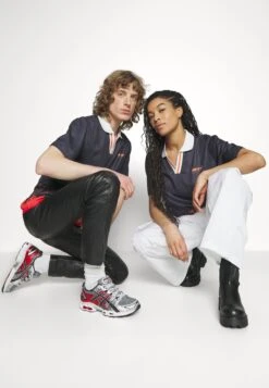 YOURTURN Unisex - Poloshirt - Black 12 YOURTURN Unisex - Poloshirt - Black -Yourturn 9ba93b2a214d4d7fa70de4e96441cad0