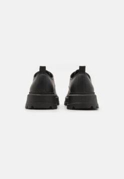 YOURTURN Unisex - Veterschoenen - Black -Yourturn aaae83047a954d1aab81392769433db6