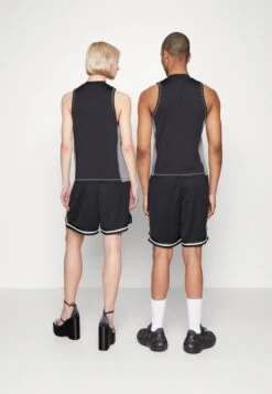 YOURTURN Unisex - Top - Black -Yourturn ac4bdb1d922d4cde91da6192cf0700f4