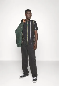 YOURTURN Unisex - T-Shirt Print - Black/White 11 YOURTURN Unisex - T-Shirt Print - Black/White -Yourturn ae6974bac6e94fb098f2859524f1d8b3