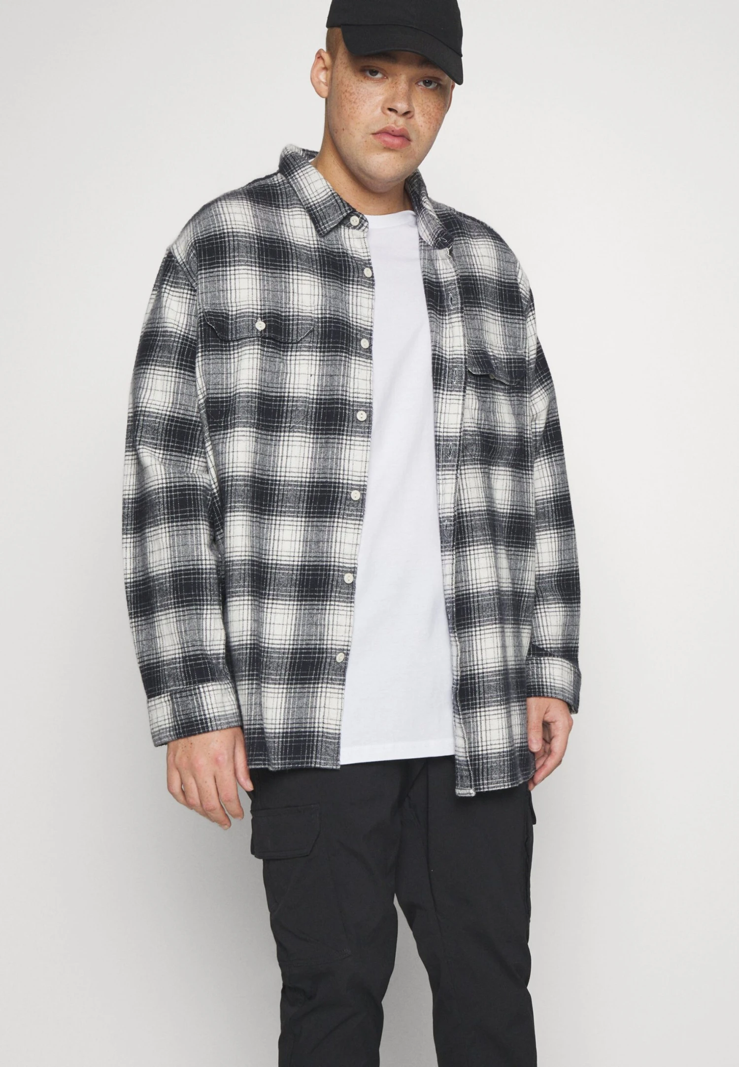 YOURTURN Unisex 3 Pack- T-Shirt Basic - White/Lilac/Black 10 YOURTURN Unisex 3 Pack- T-Shirt Basic - White/Lilac/Black - Afbeelding 8