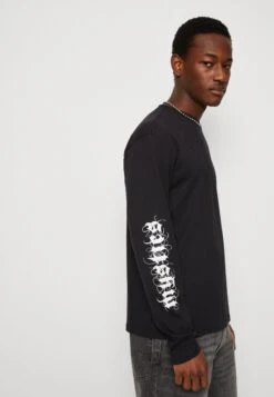 YOURTURN Unisex - Longsleeve - Black -Yourturn bf17c5e5c44d4cc288891b4647c72708