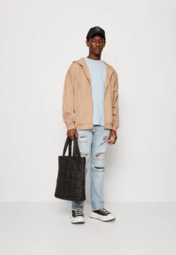 YOURTURN Unisex - T-Shirt Print - Light Blue -Yourturn c1e690f6004347d2856f2c35f0c690ac