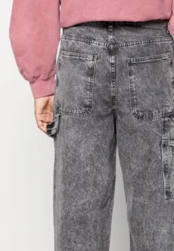 YOURTURN Unisex - Relaxed Fit Jeans - Black 13 YOURTURN Unisex - Relaxed Fit Jeans - Black -Yourturn e00814ebd1b54f4686e495d066b254e7