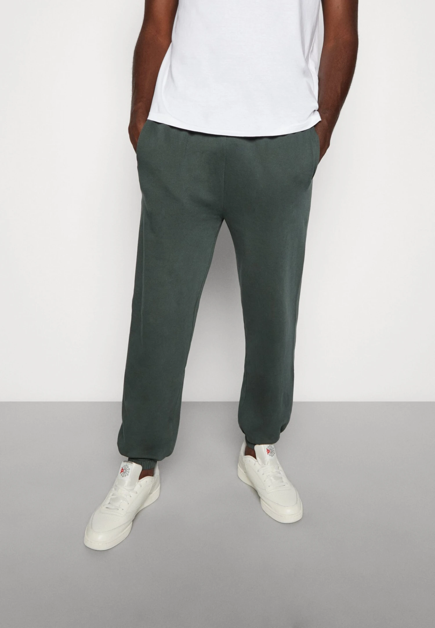 YOURTURN Oversized Unisex - Trainingsbroek -Dark Green 6 YOURTURN Oversized Unisex - Trainingsbroek -Dark Green - Afbeelding 4