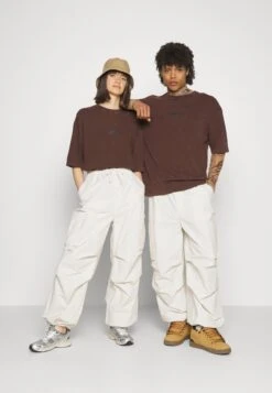 YOURTURN Unisex - T-Shirt Print - Dark Brown -Yourturn e6ae16f5962e4d2dabb53ff6916e5902