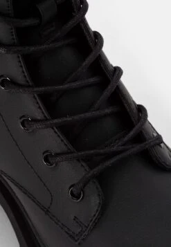 YOURTURN Korte Laarzen -Yourturn e790146e7e74451ead43740678641300