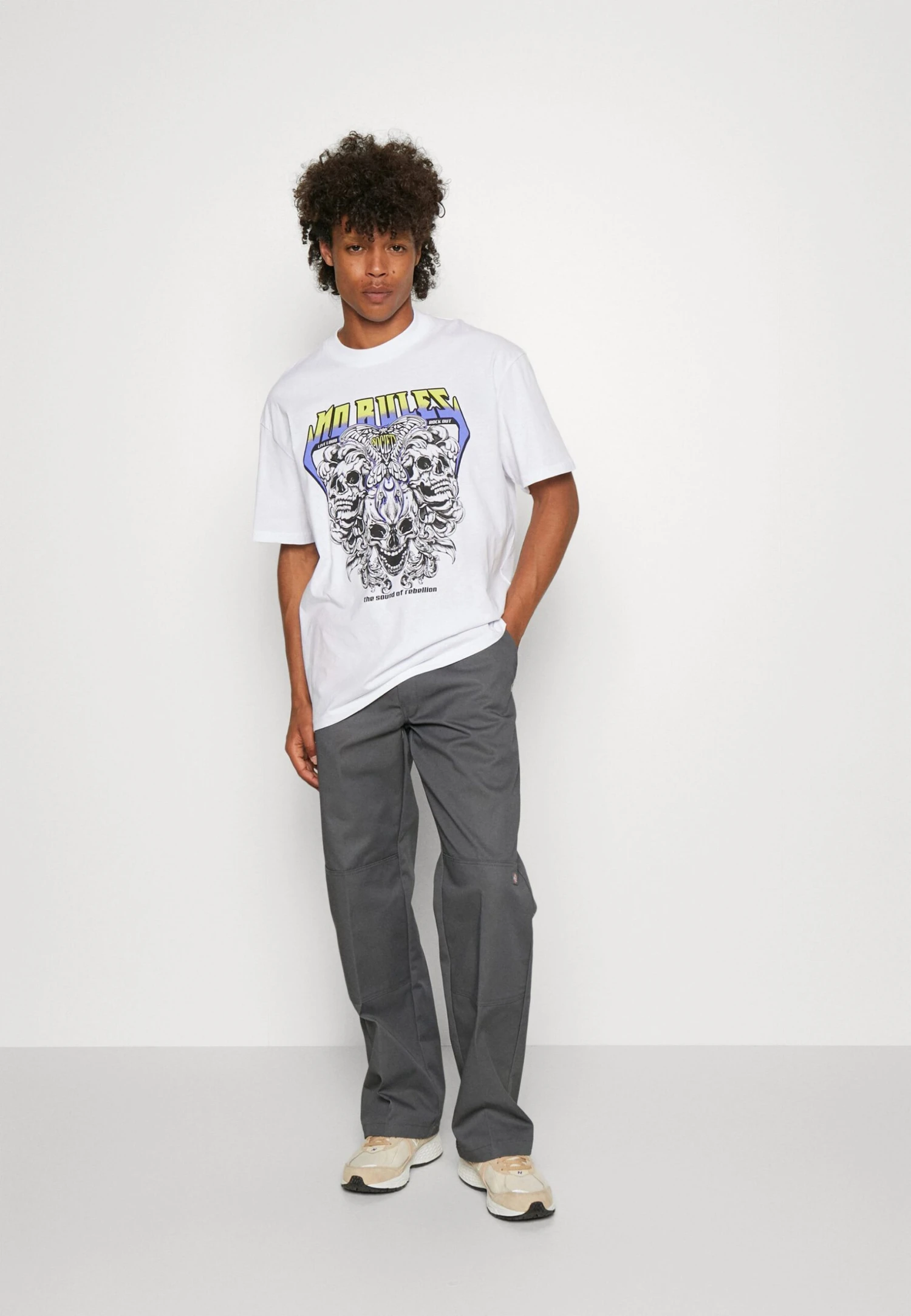 YOURTURN Rule Skull Graphic Tee Unisex - T-Shirt Print - White 4 YOURTURN Rule Skull Graphic Tee Unisex - T-Shirt Print - White - Afbeelding 2