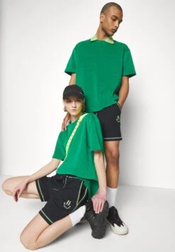 YOURTURN Unisex - Shorts - Black -Yourturn f22474b6c2144e889104b9df725732f3